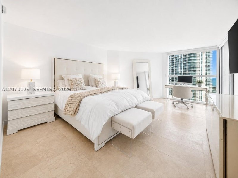 Comprar apartamento no Oceania 5 1751