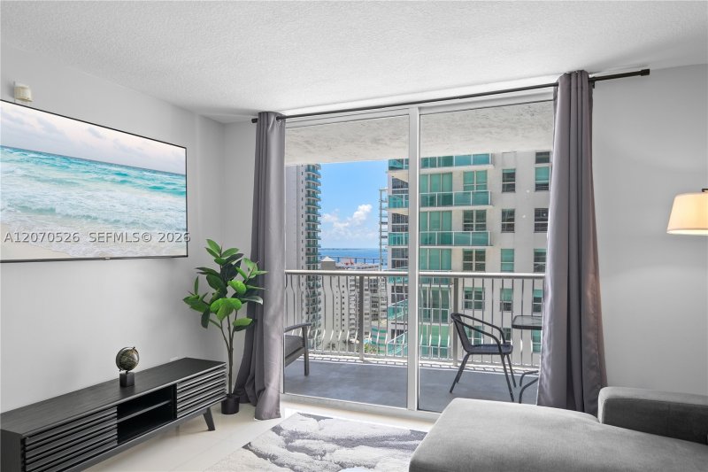 Comprar apartamento no The Club At Brickell Bay 2205