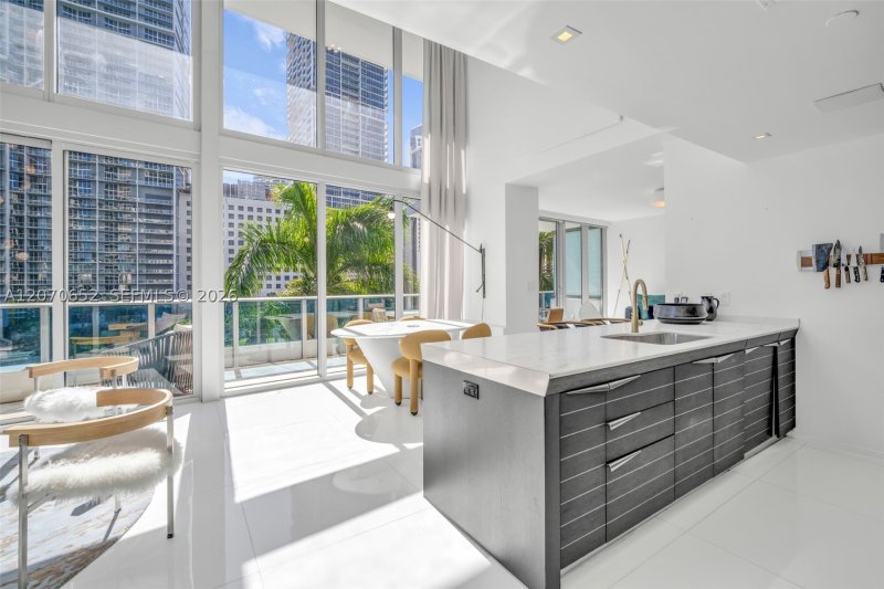 Apartment for rent at Epic Miami 309