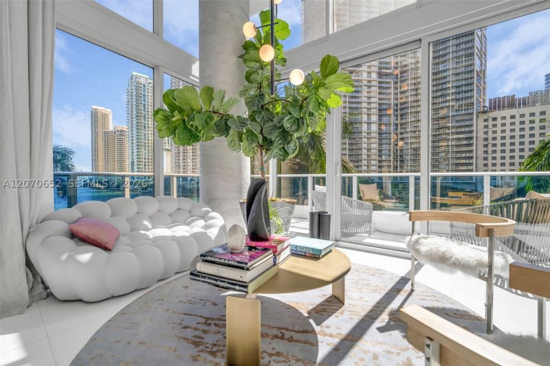 Apartment for rent at Epic Miami 309