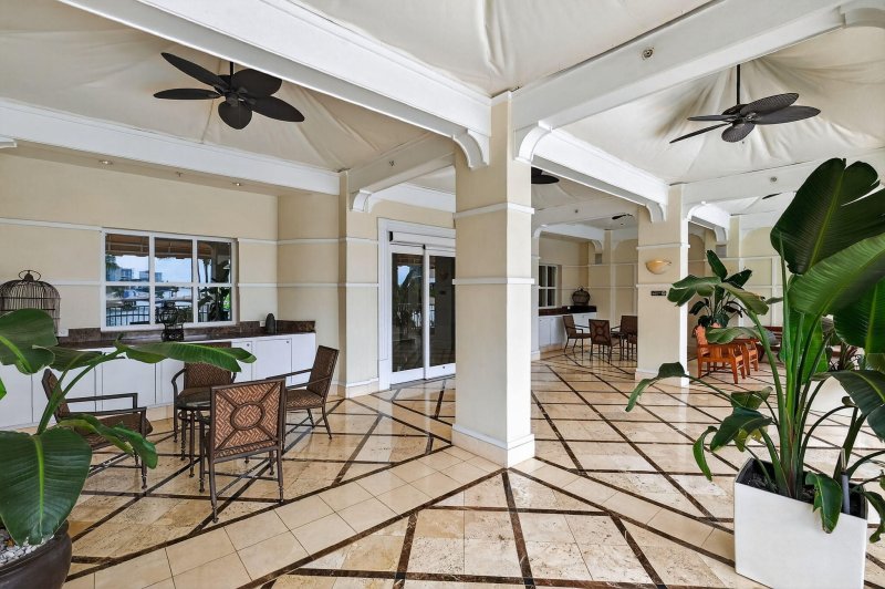 Condo for sale at Courvoisier Courts 1604