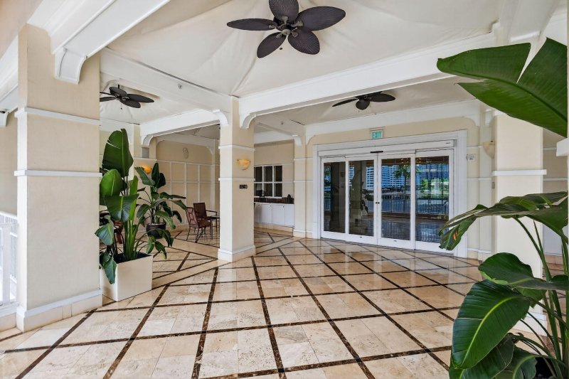 Apartment for rent at Courvoisier Courts 1604