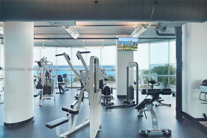 Apartment for rent at Skyline On Brickell 1002