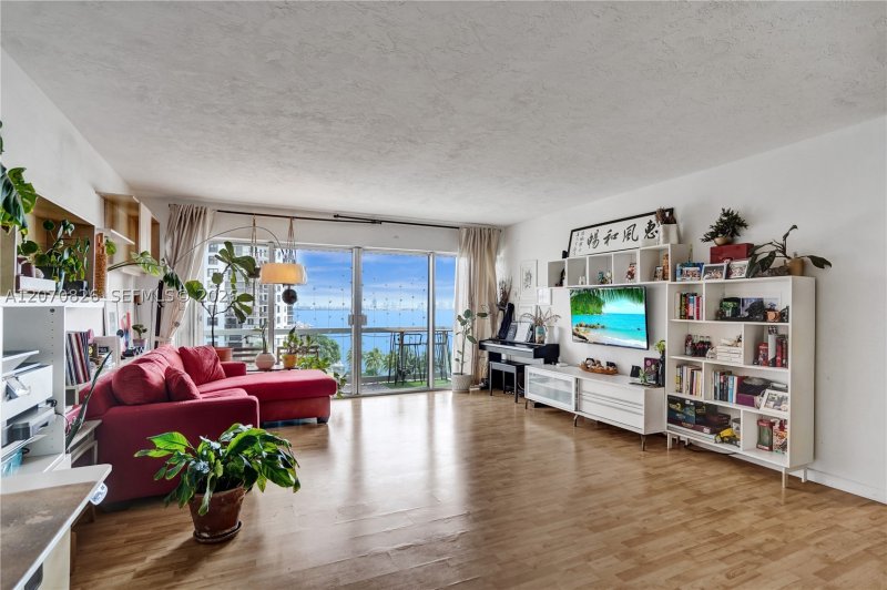 Condo for sale at Brickell Townhouse 8E