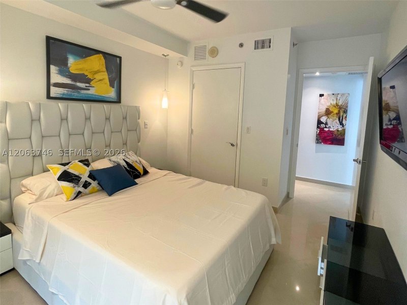 Aluguel de apartamento no Beach Club Two 3011