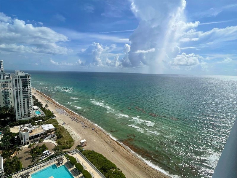 Beach Club Two Apt #3011