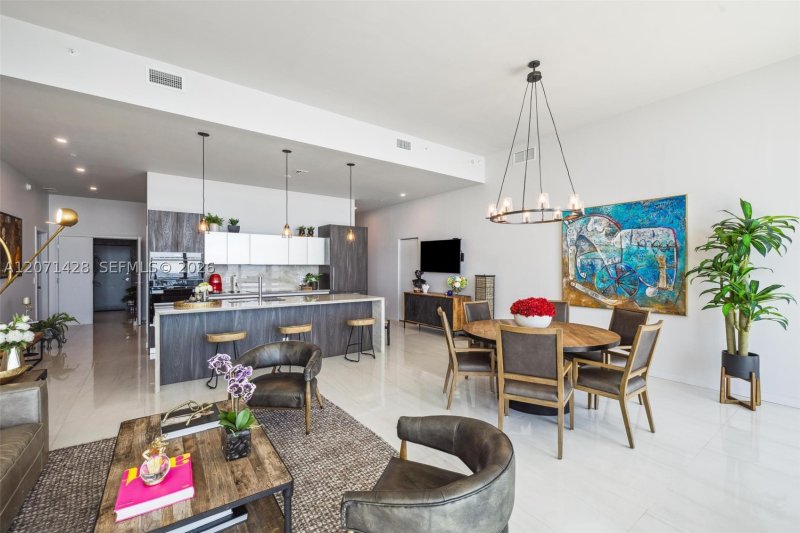 Comprar apartamento no Gran Paraiso PH5303