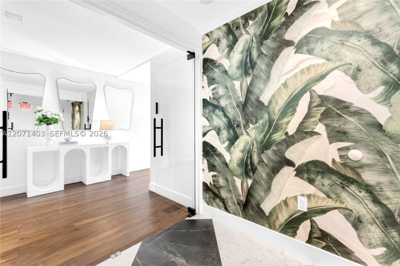 Apartment for rent at Elysee Miami 902