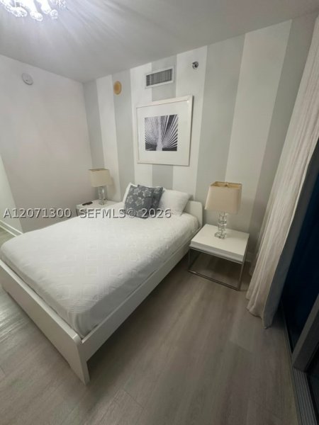 Apartment for rent at Icon Brickell Viceroy 1908