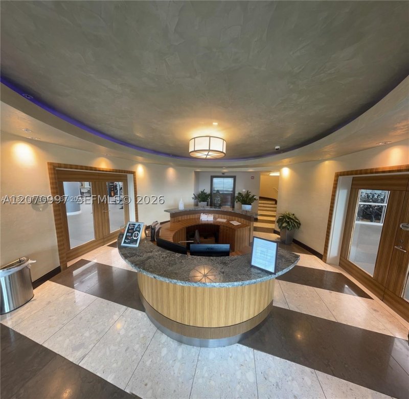 Comprar apartamento no Vizcayne Everglades On The Bay 3106