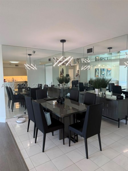 Condo for sale at Mystic Pointe 600 511