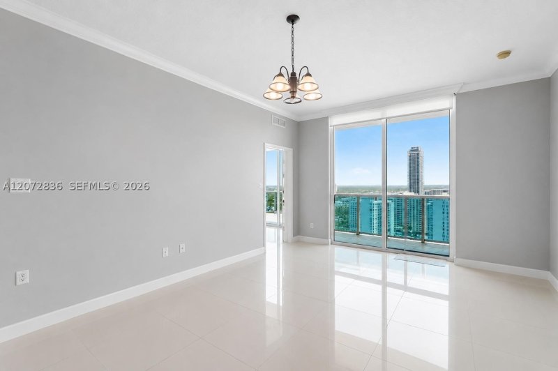 Comprar apartamento no Ocean Marine Yacht Club 2209