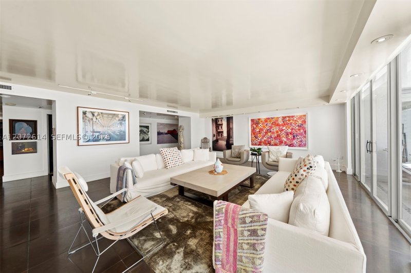 Comprar apartamento no Mar Azul 6BS