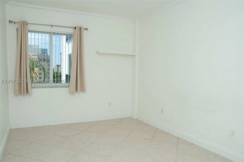Apartment for rent at Ten Aragon 703