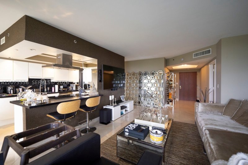 Aluguel de apartamento no 7000 Williams Island 608