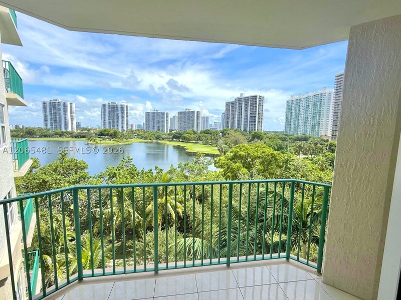 Turnberry Village Apt #612