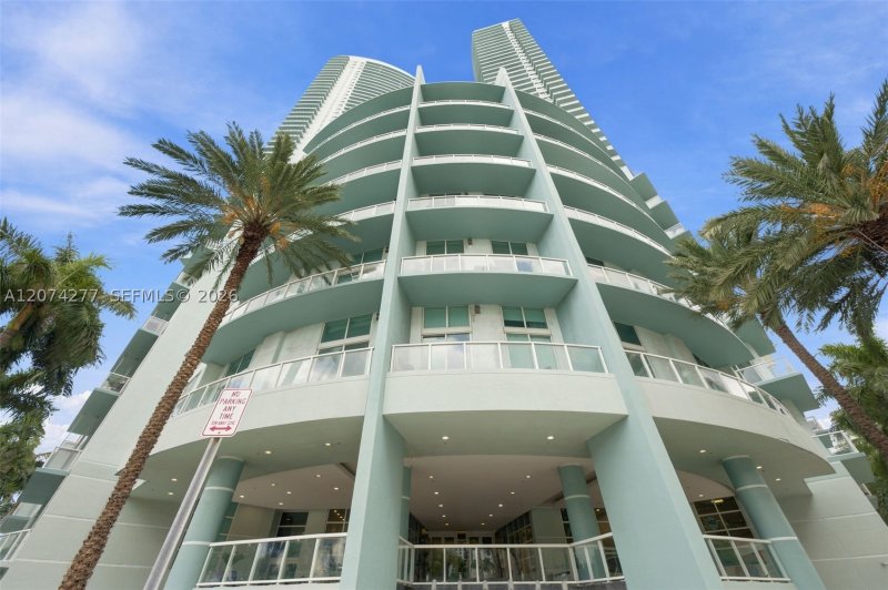 Condo for sale at Quantum 3508