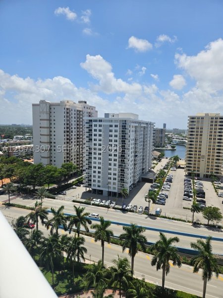 Apartment for rent at Beach Club One 1409