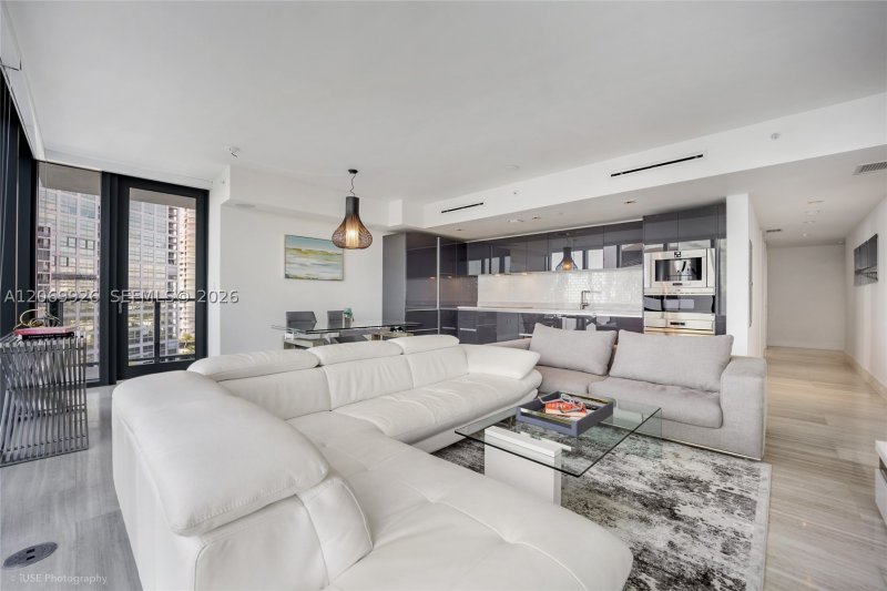 Condo for sale at Echo Brickell 1003
