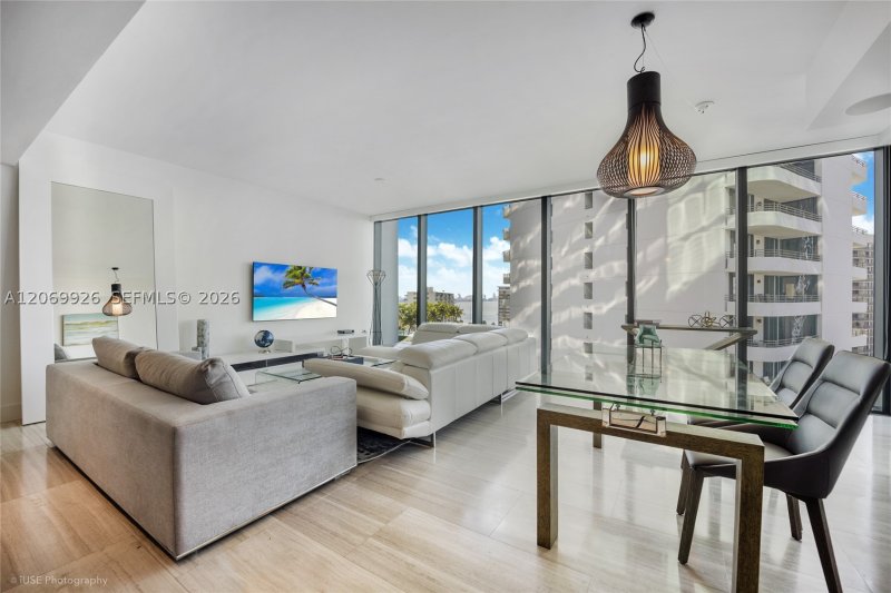 Condo for sale at Echo Brickell 1003