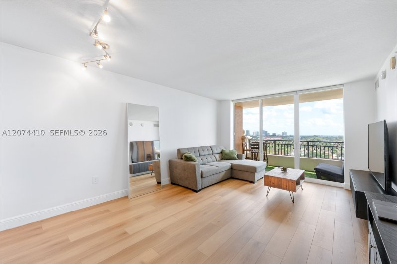 Apartment for rent at Gables Marquis 1507