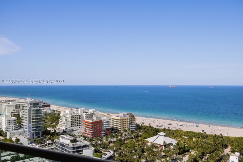 Comprar apartamento no Portofino Tower 2806