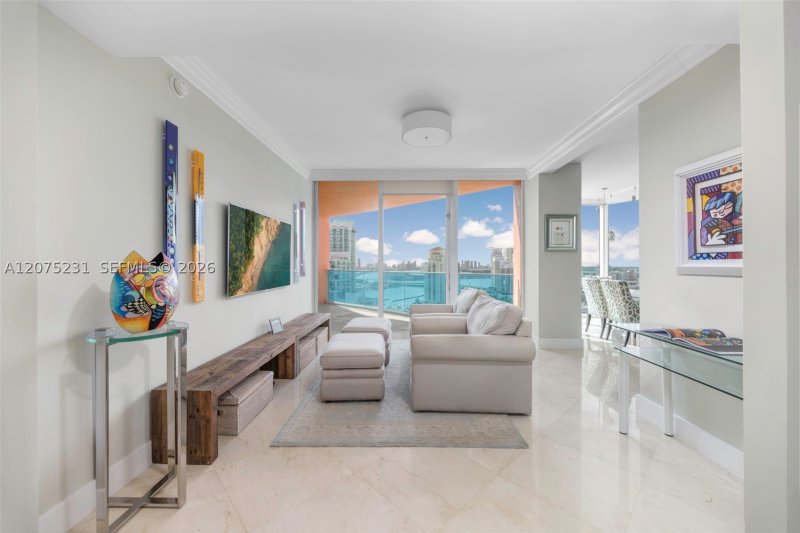 Comprar apartamento no Portofino Tower 2806