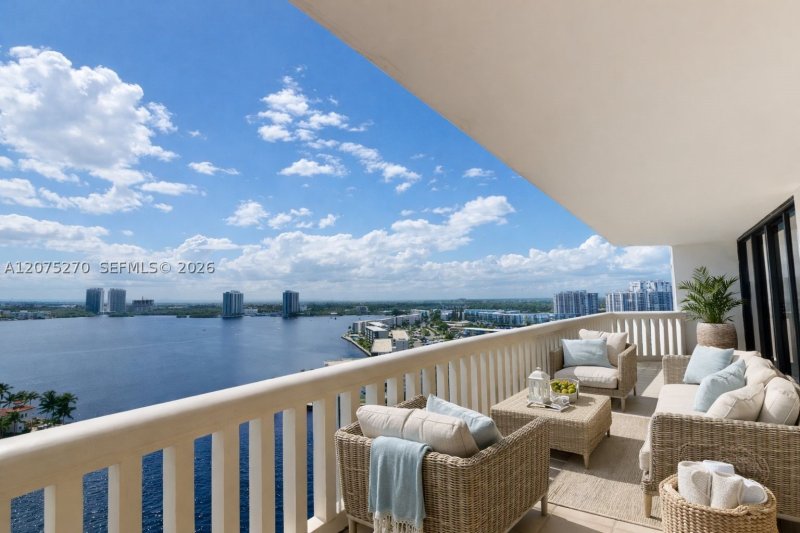 Apartment for rent at 1000 Williams Island 1812