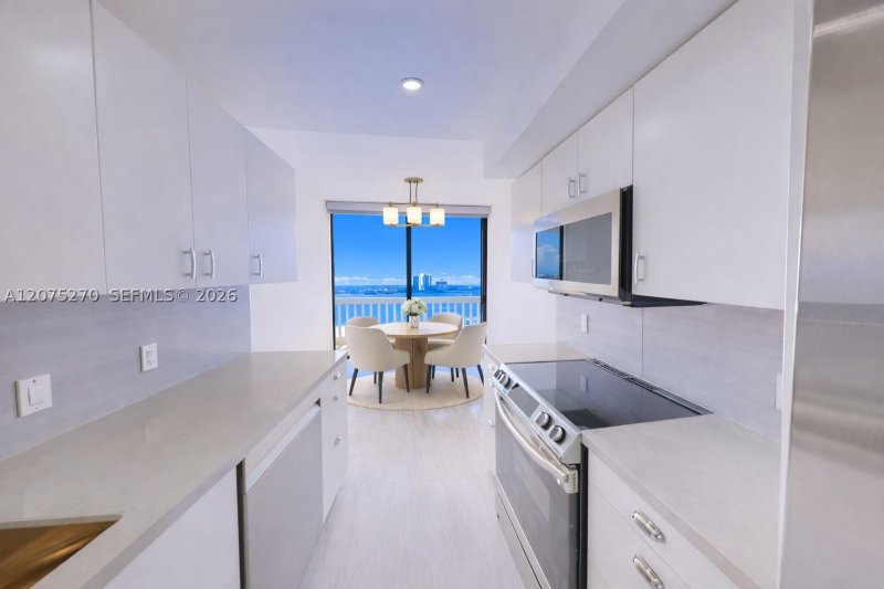 Apartment for rent at 1000 Williams Island 1812