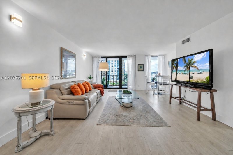 Property photo # 8