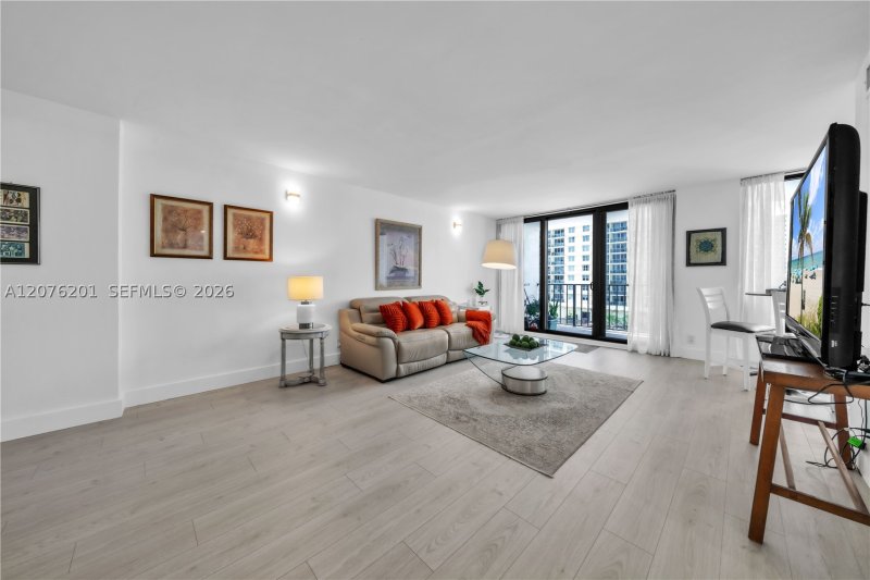 Property photo # 4