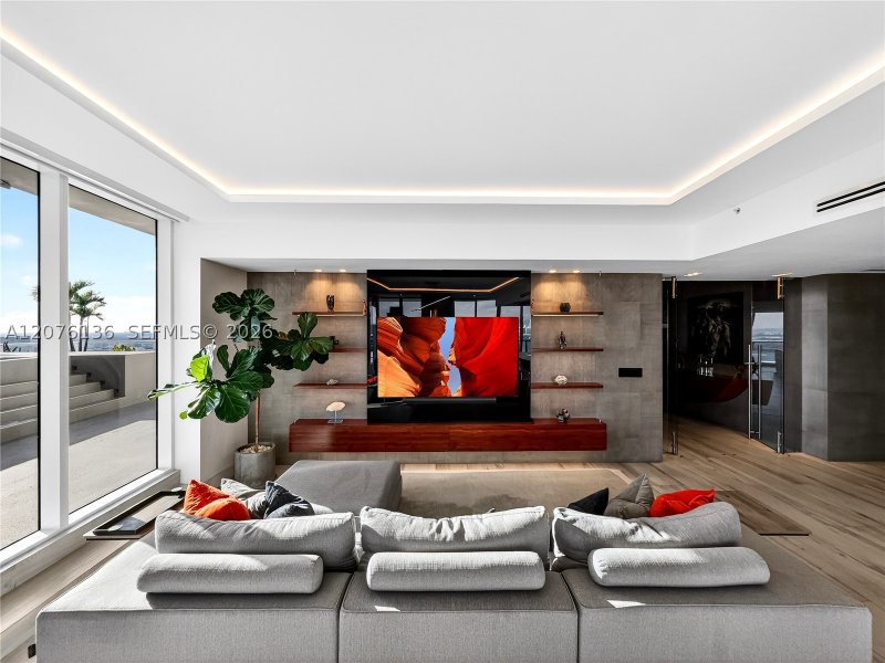 Aluguel de apartamento no Paramount Bay 4104