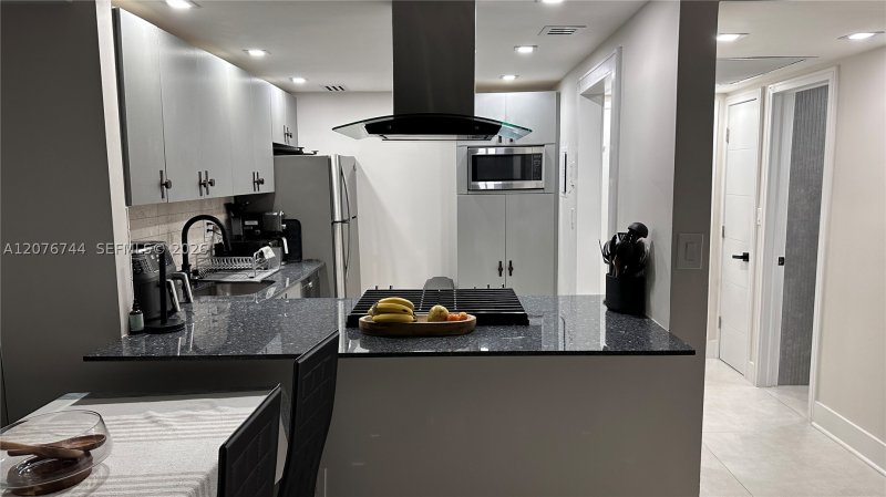 Property photo # 7