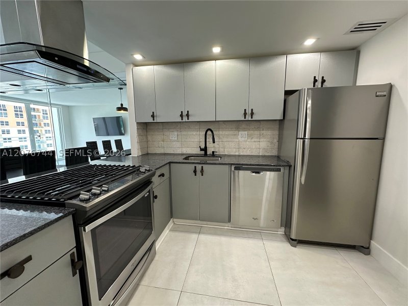Property photo # 2