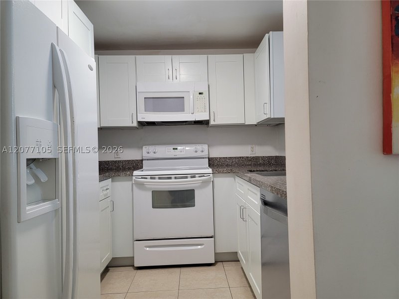 Condo for sale at Fortune House 1101