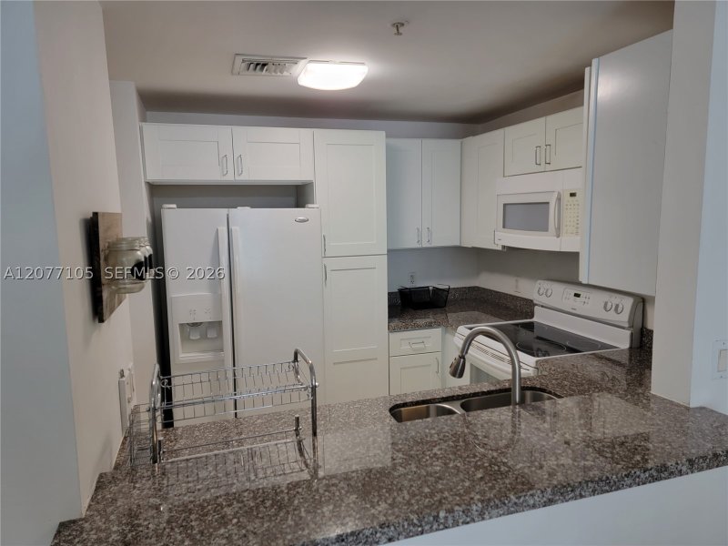 Condo for sale at Fortune House 1101