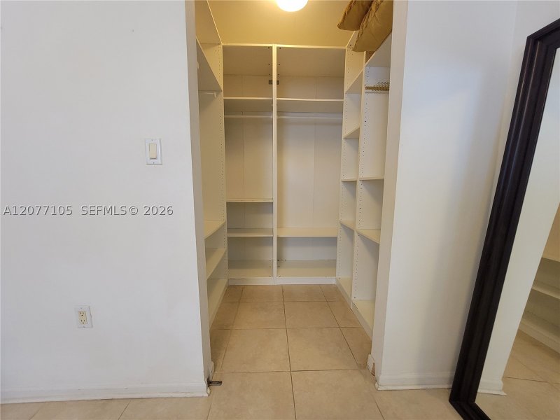 Condo for sale at Fortune House 1101