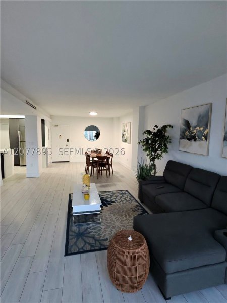 Apartment for rent at Arlen House 1723
