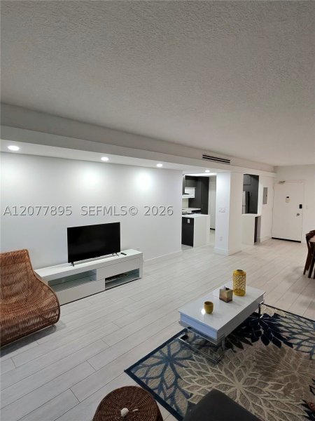 Apartment for rent at Arlen House 1723