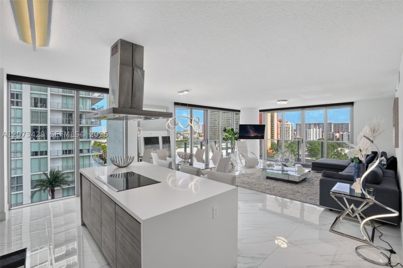 Condo for sale at Arlen House 4-1007