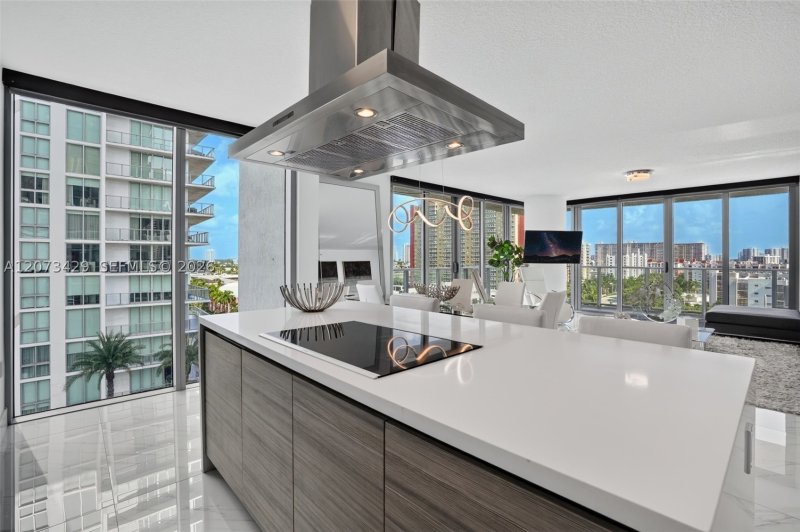 Condo for sale at Arlen House 4-1007