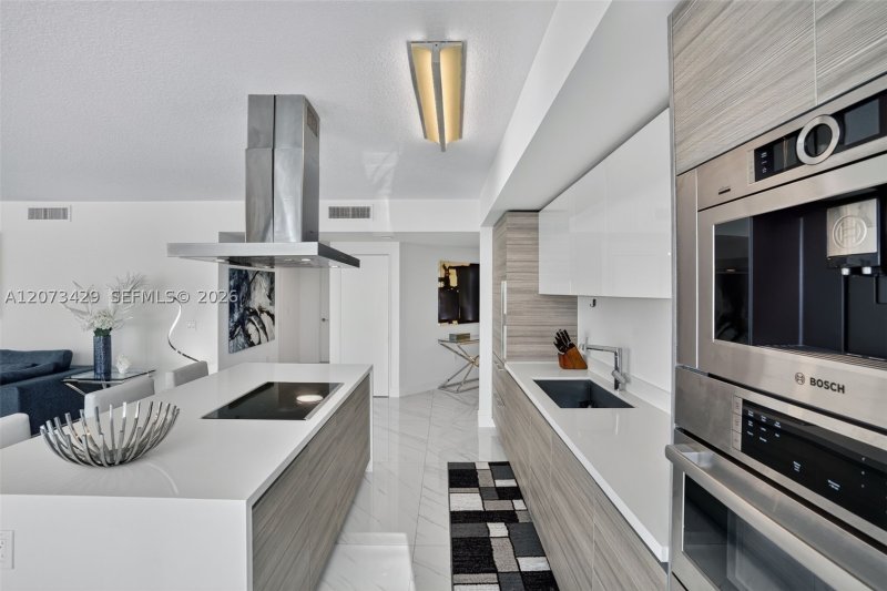 Condo for sale at Arlen House 4-1007