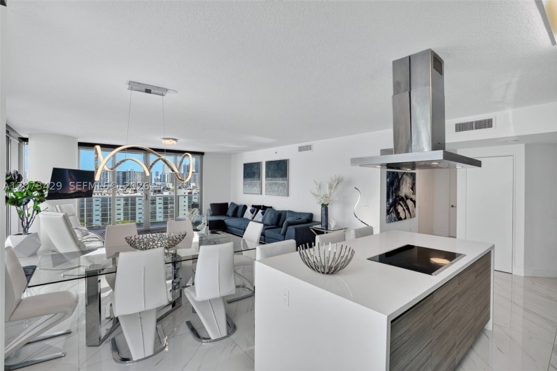 Condo for sale at Arlen House 4-1007