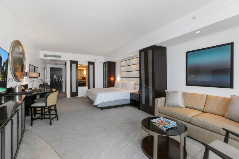 Condo for sale at Fontainebleau III 803