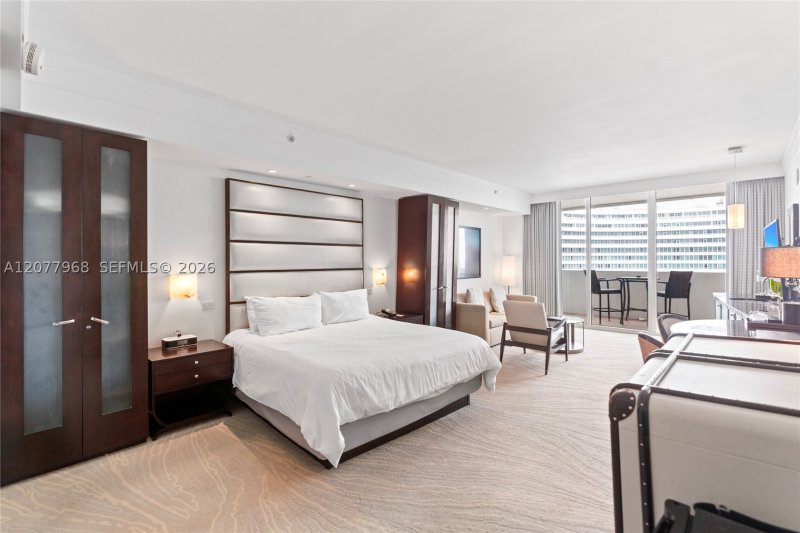 Condo for sale at Fontainebleau III 803