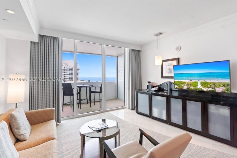 Condo for sale at Fontainebleau III 803