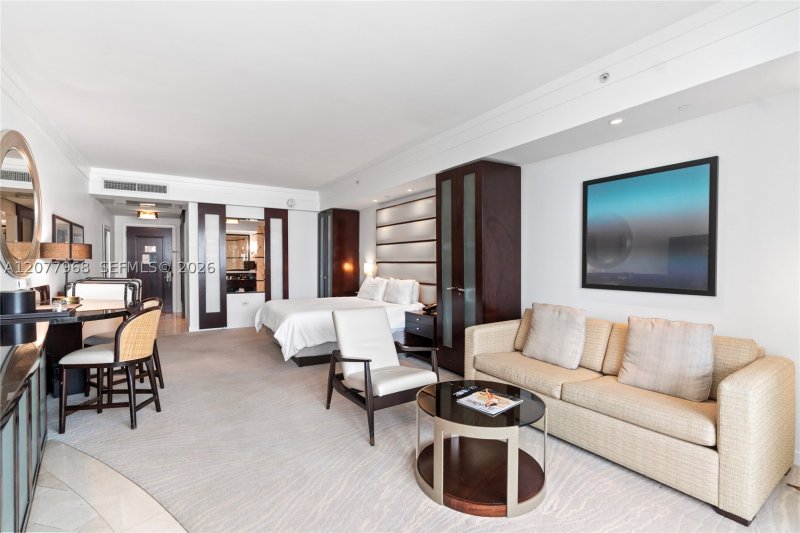 Condo for sale at Fontainebleau III 803
