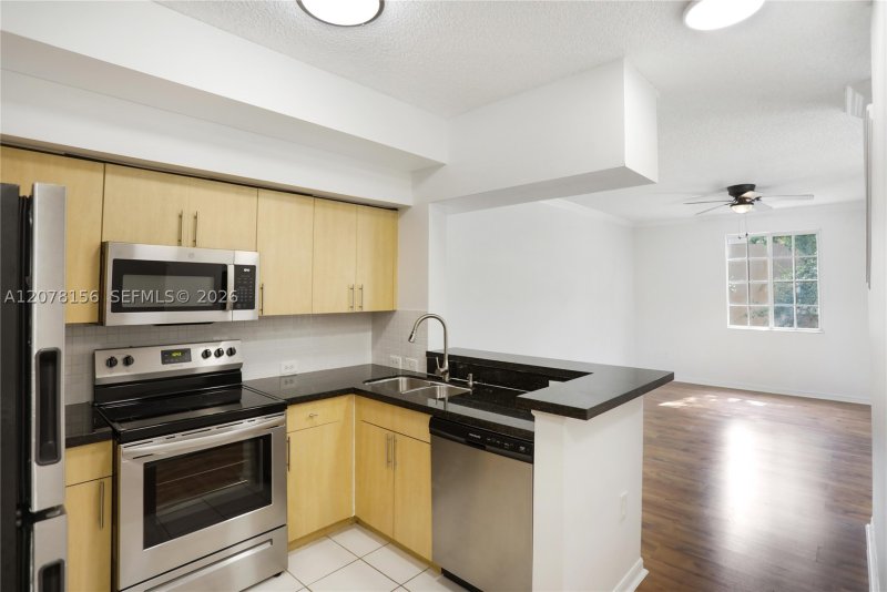 Comprar apartamento en Aventi at Aventura 1305