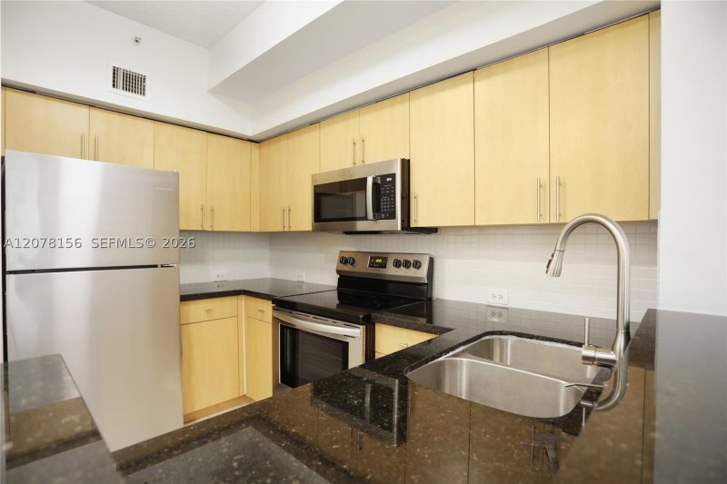 Comprar apartamento en Aventi at Aventura 1305