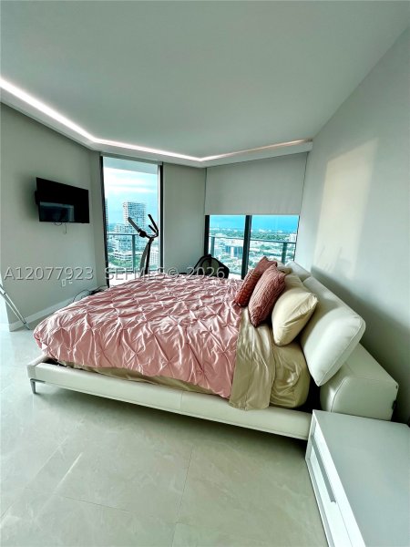 Comprar apartamento no Paraiso Bayviews 1910